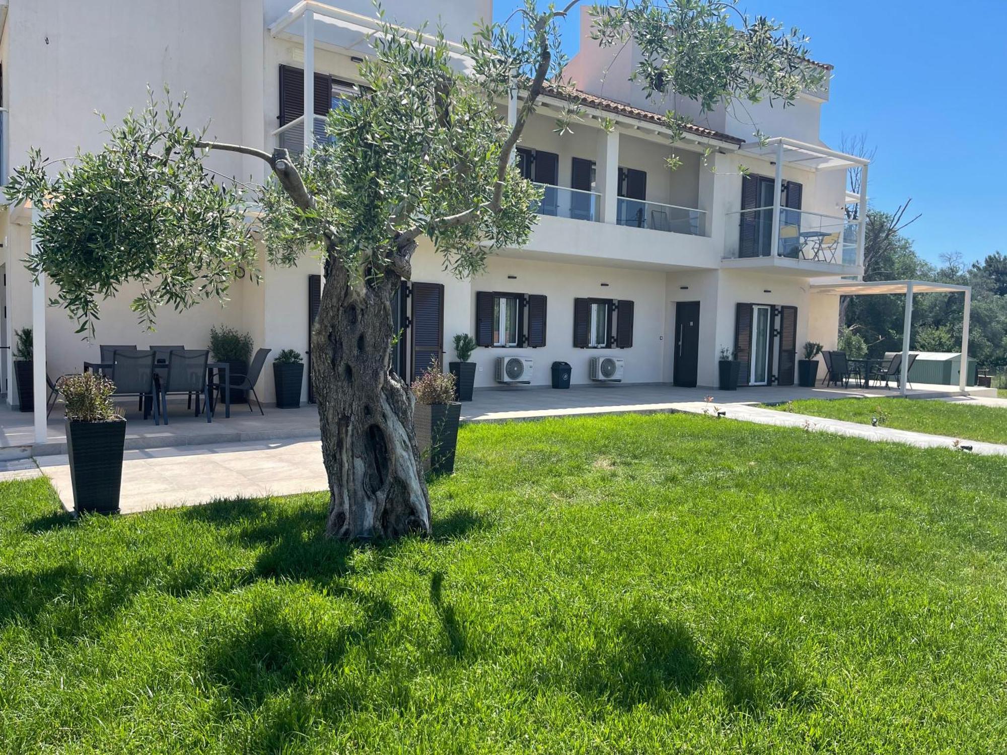 Villa Rodelia 1 Roda  Exterior photo